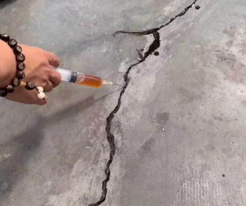 铁山港混凝土裂缝修补技术详解​